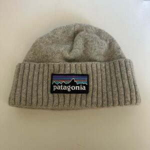 Patagonia Brodeo Light Gray Ribbed Beanie